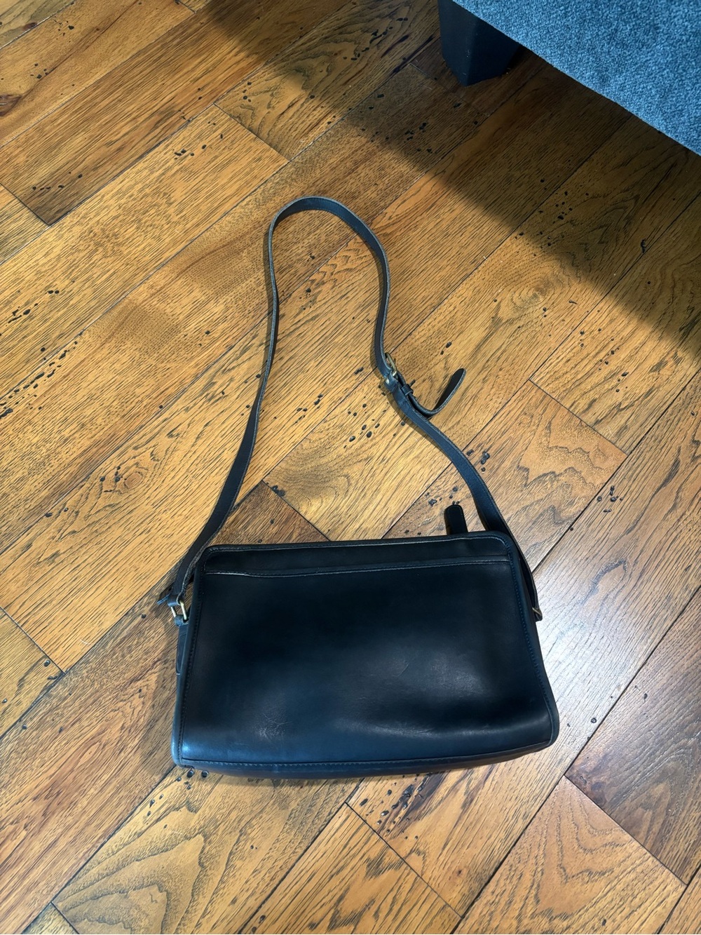 Vintage Coach Classic Black Leather Shoulder Bag Brass Hardware - Made in USA